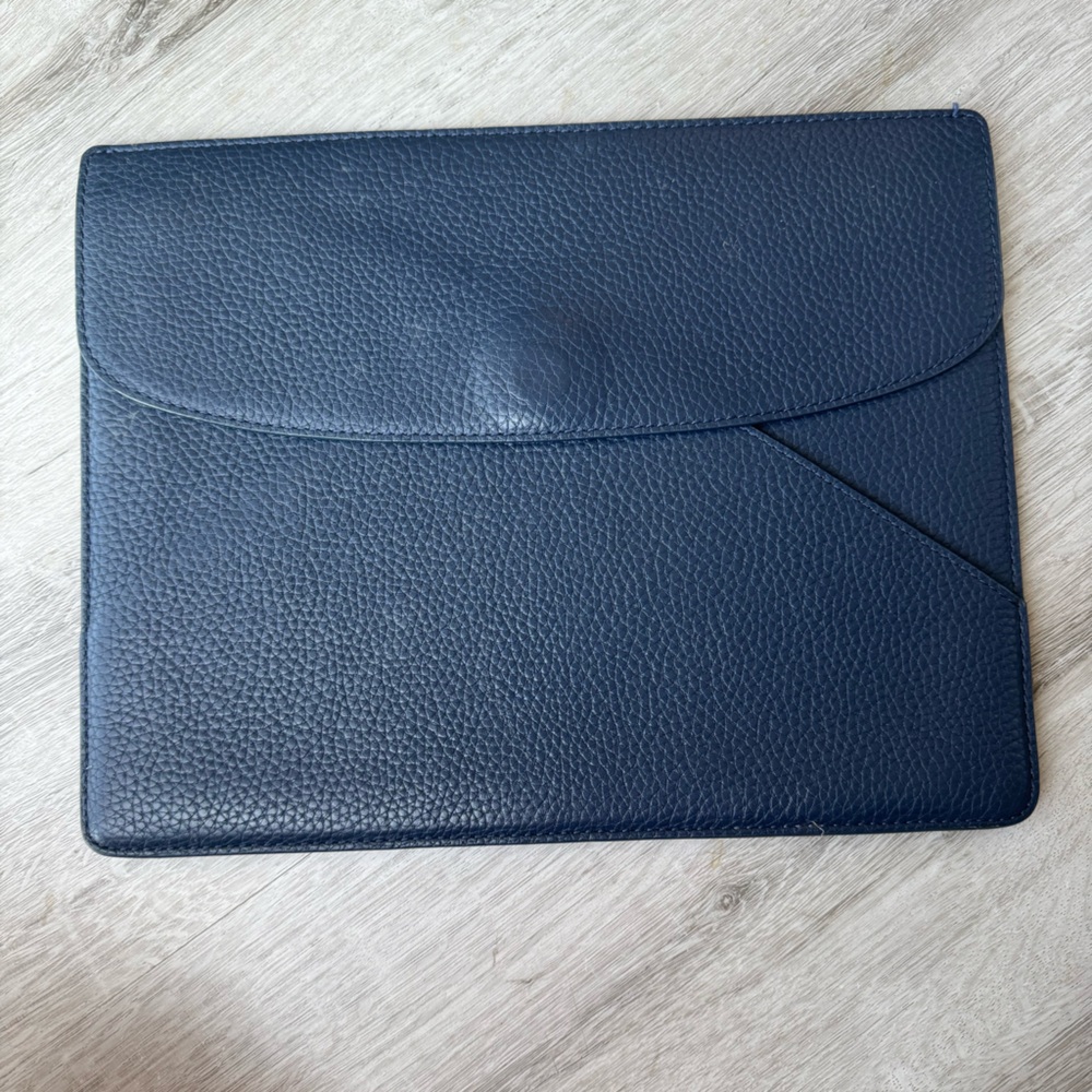 Neely & Chloe Small Portfolio Clutch in Navy Pebbled Leather